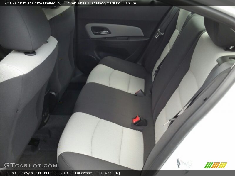 Summit White / Jet Black/Medium Titanium 2016 Chevrolet Cruze Limited LS