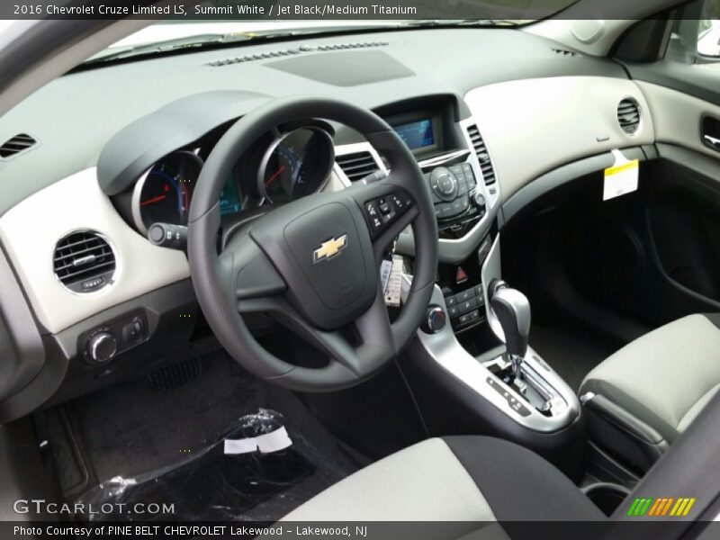 Summit White / Jet Black/Medium Titanium 2016 Chevrolet Cruze Limited LS
