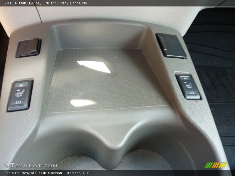 Brilliant Silver / Light Gray 2011 Nissan LEAF SL