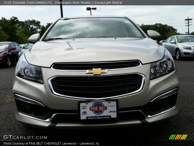 Champagne Silver Metallic / Cocoa/Light Neutral 2016 Chevrolet Cruze Limited LTZ