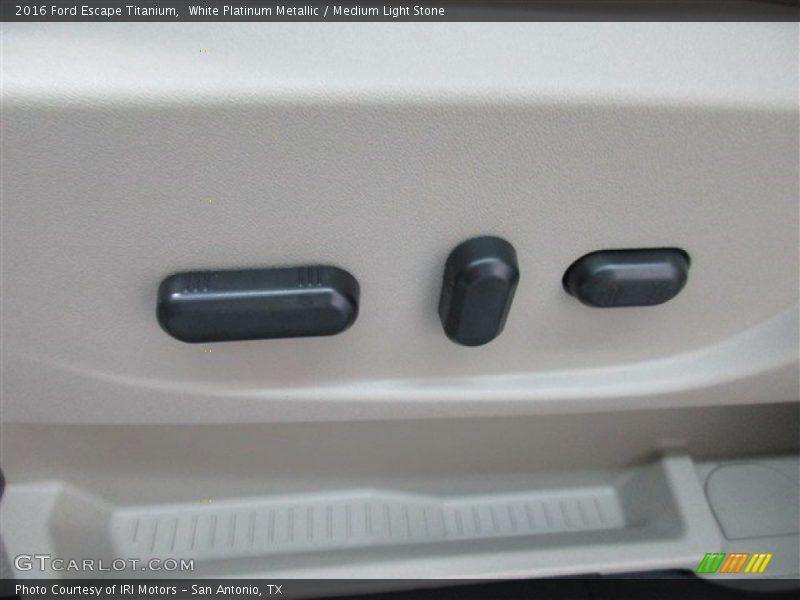 White Platinum Metallic / Medium Light Stone 2016 Ford Escape Titanium