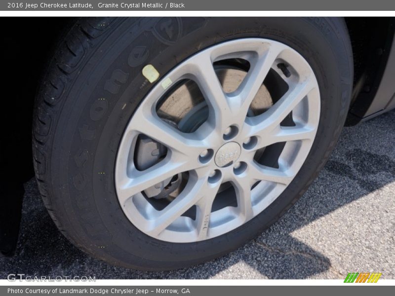 Granite Crystal Metallic / Black 2016 Jeep Cherokee Latitude