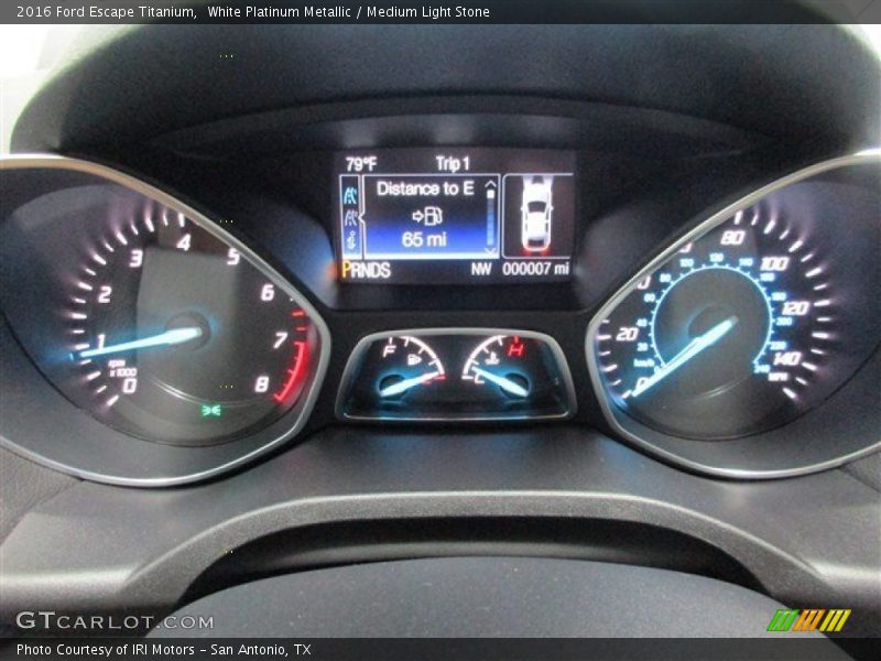 White Platinum Metallic / Medium Light Stone 2016 Ford Escape Titanium