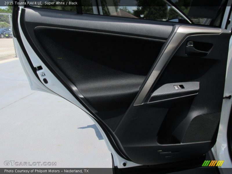 Super White / Black 2015 Toyota RAV4 LE
