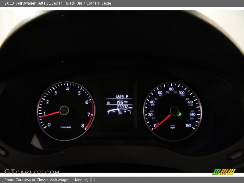 Black Uni / Cornsilk Beige 2013 Volkswagen Jetta SE Sedan