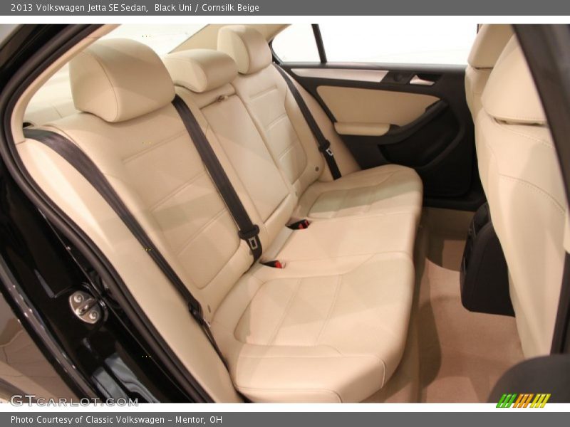 Black Uni / Cornsilk Beige 2013 Volkswagen Jetta SE Sedan