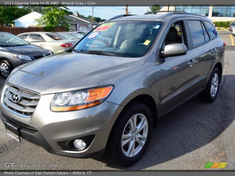 Mineral Gray / Gray 2011 Hyundai Santa Fe SE AWD