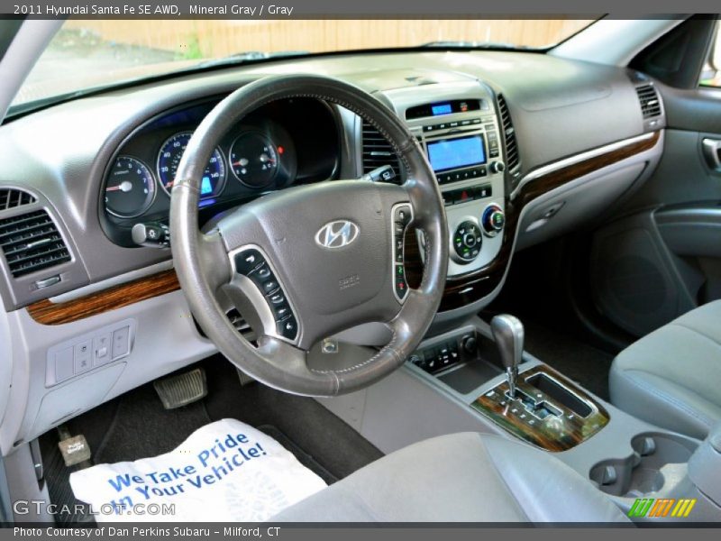 Mineral Gray / Gray 2011 Hyundai Santa Fe SE AWD