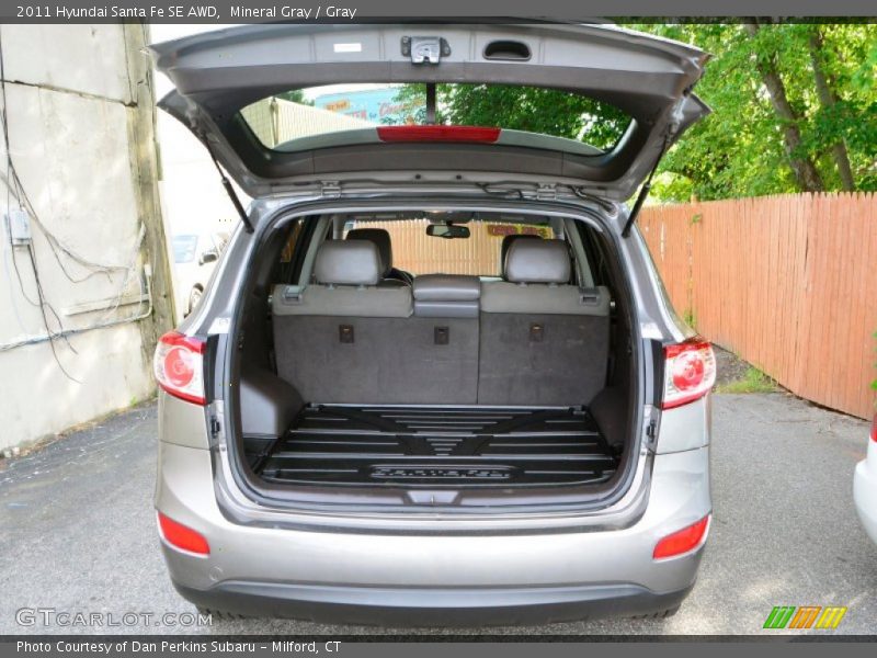 Mineral Gray / Gray 2011 Hyundai Santa Fe SE AWD