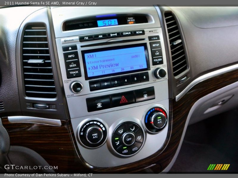 Mineral Gray / Gray 2011 Hyundai Santa Fe SE AWD