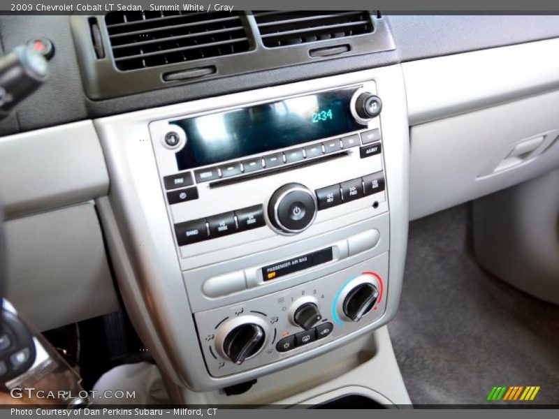 Summit White / Gray 2009 Chevrolet Cobalt LT Sedan