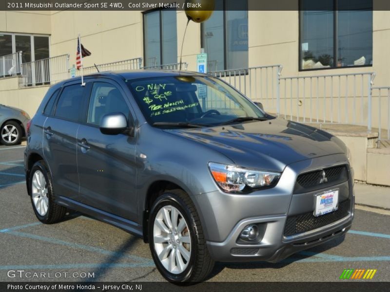 Cool Silver Metallic / Black 2011 Mitsubishi Outlander Sport SE 4WD
