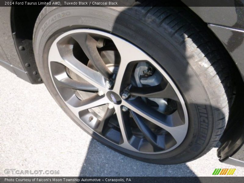 Tuxedo Black / Charcoal Black 2014 Ford Taurus Limited AWD