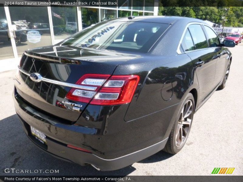 Tuxedo Black / Charcoal Black 2014 Ford Taurus Limited AWD