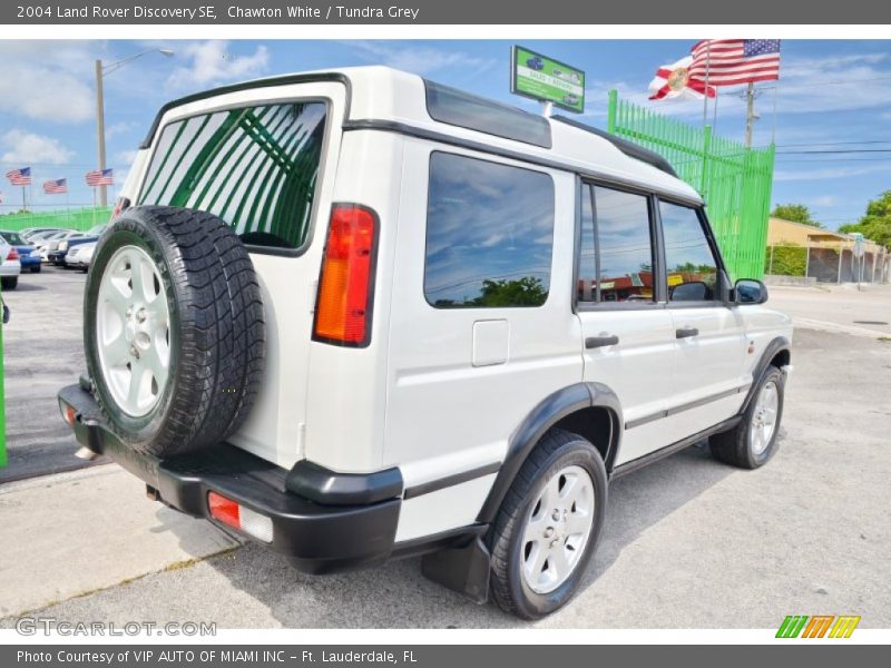 Chawton White / Tundra Grey 2004 Land Rover Discovery SE