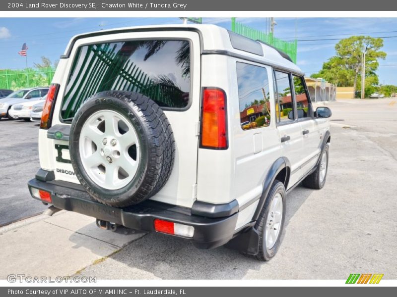 Chawton White / Tundra Grey 2004 Land Rover Discovery SE