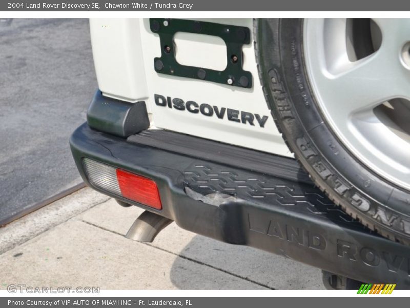 Chawton White / Tundra Grey 2004 Land Rover Discovery SE