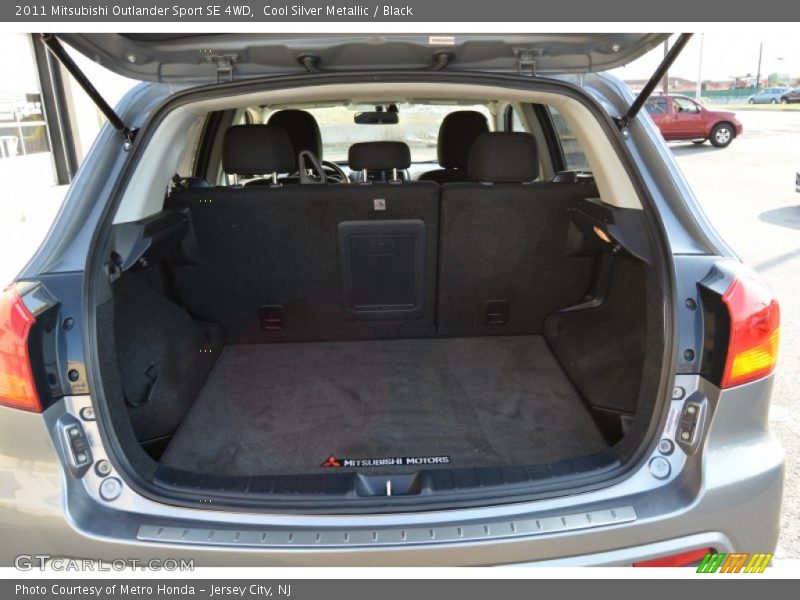 Cool Silver Metallic / Black 2011 Mitsubishi Outlander Sport SE 4WD