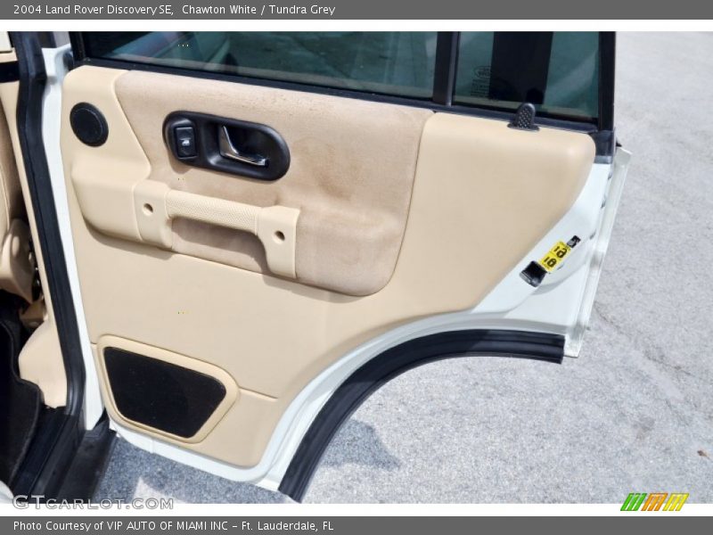 Chawton White / Tundra Grey 2004 Land Rover Discovery SE