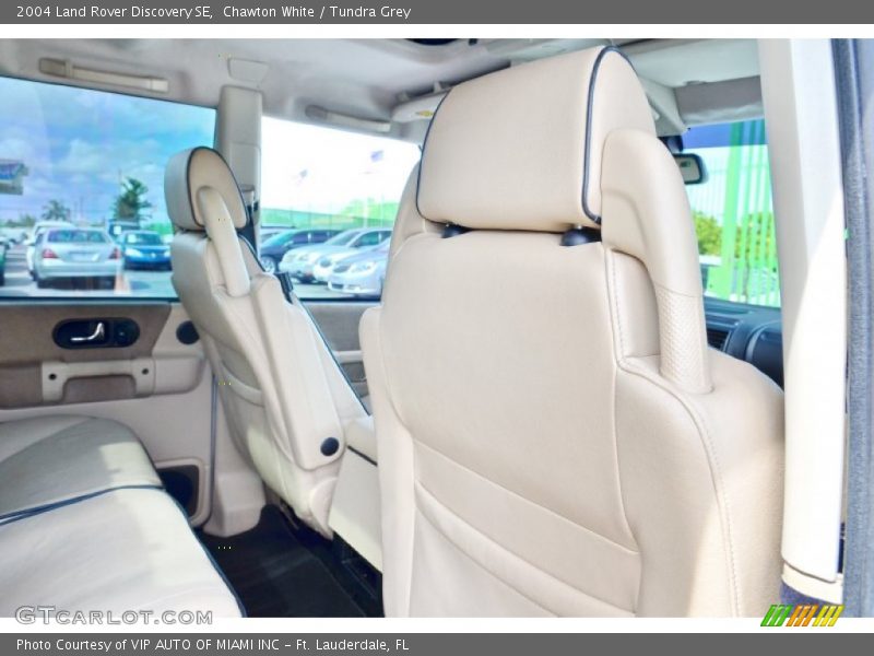 Chawton White / Tundra Grey 2004 Land Rover Discovery SE