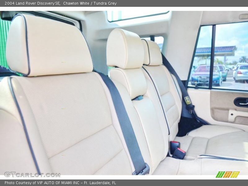 Chawton White / Tundra Grey 2004 Land Rover Discovery SE