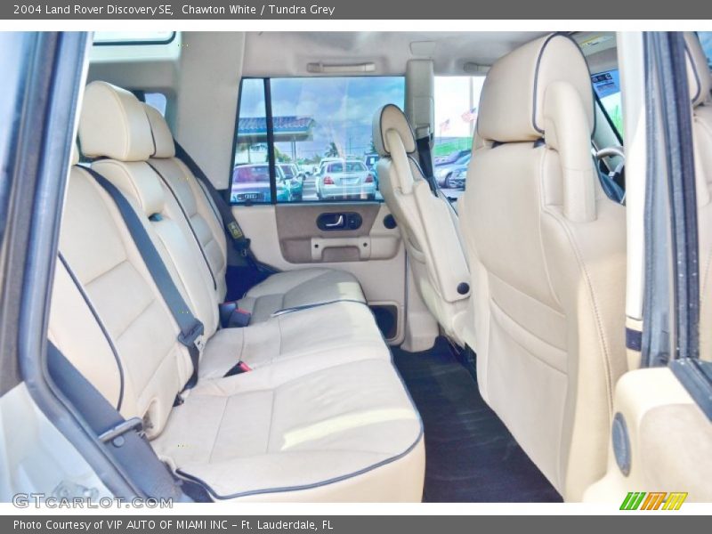 Chawton White / Tundra Grey 2004 Land Rover Discovery SE