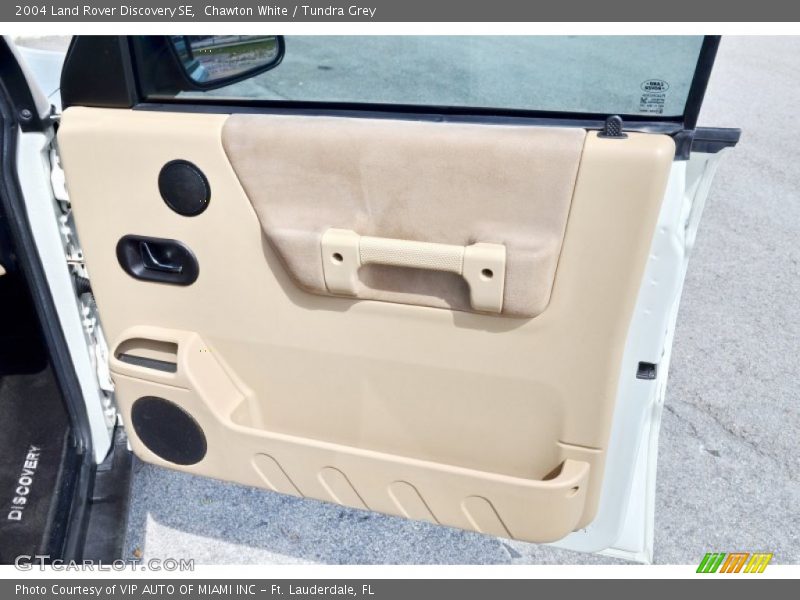 Chawton White / Tundra Grey 2004 Land Rover Discovery SE