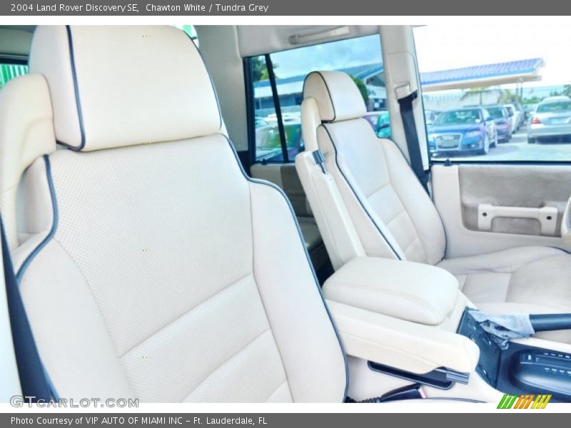 Chawton White / Tundra Grey 2004 Land Rover Discovery SE