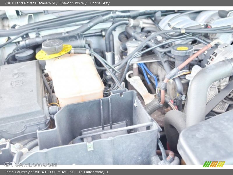 Chawton White / Tundra Grey 2004 Land Rover Discovery SE