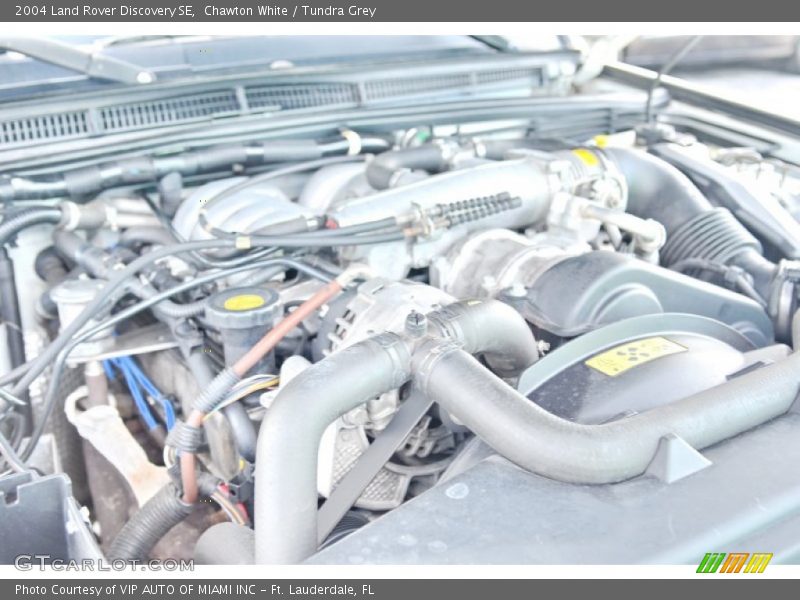Chawton White / Tundra Grey 2004 Land Rover Discovery SE