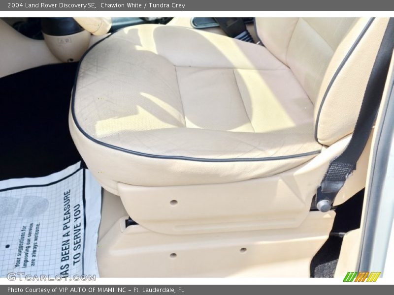 Chawton White / Tundra Grey 2004 Land Rover Discovery SE