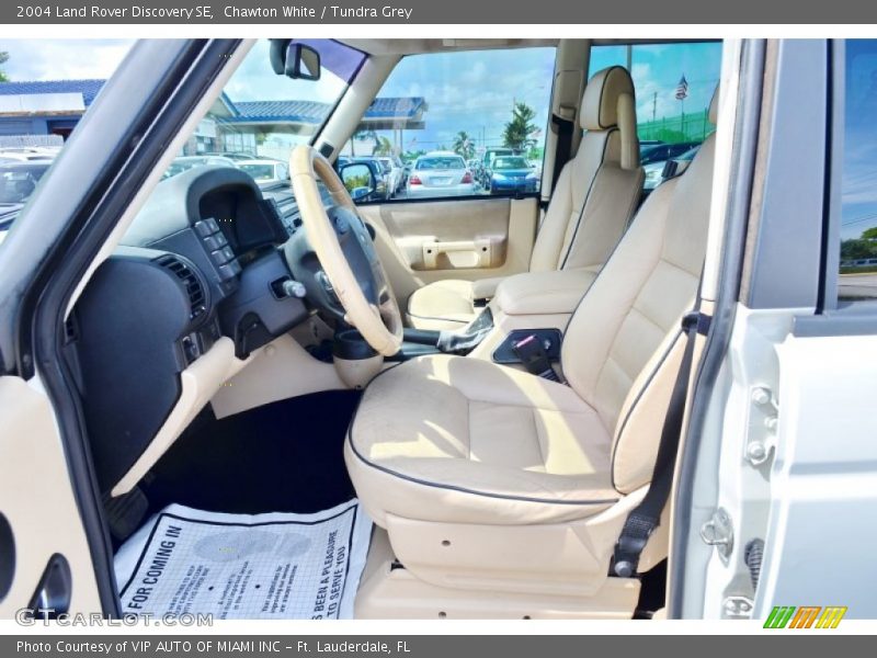 Chawton White / Tundra Grey 2004 Land Rover Discovery SE