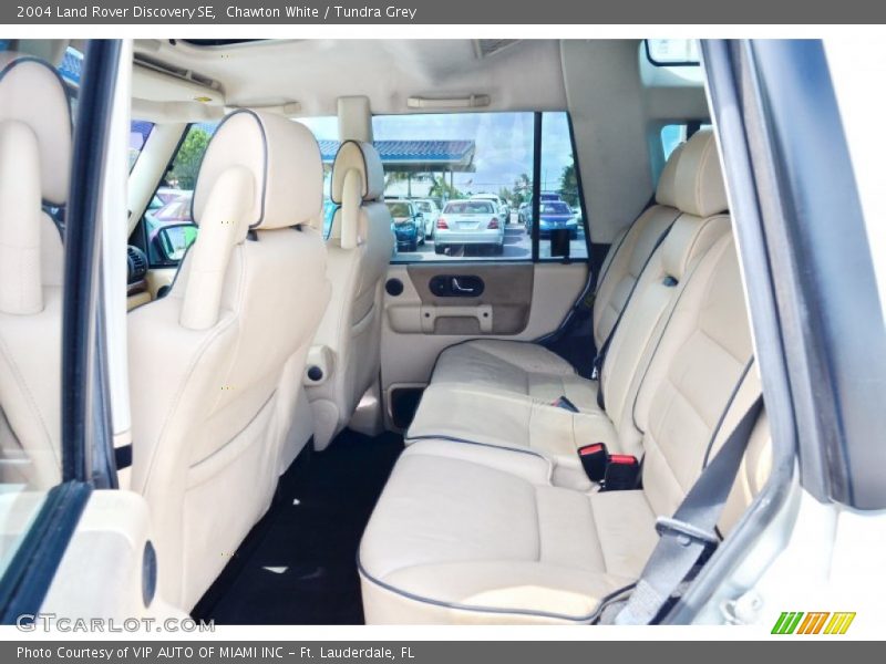 Chawton White / Tundra Grey 2004 Land Rover Discovery SE