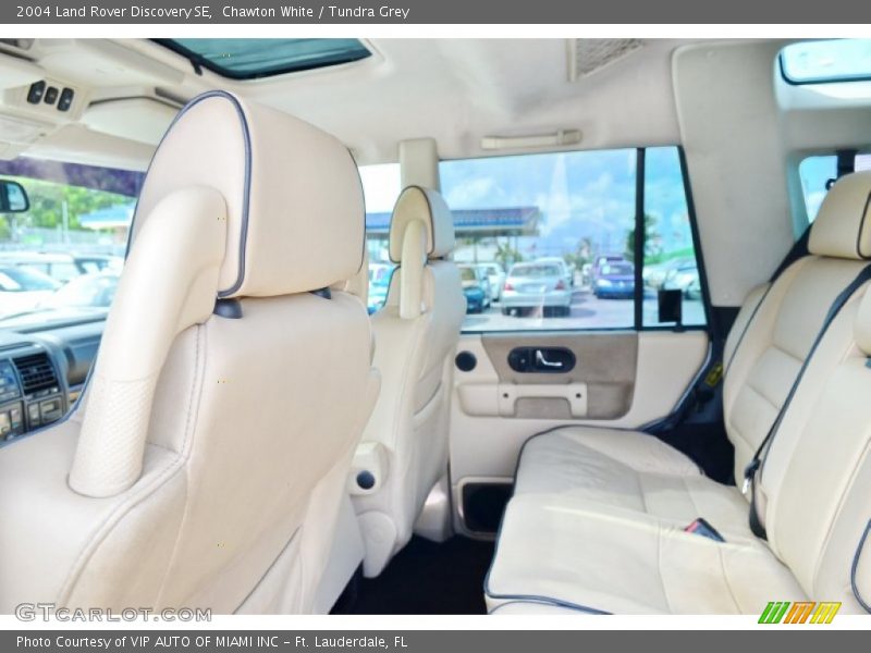 Chawton White / Tundra Grey 2004 Land Rover Discovery SE