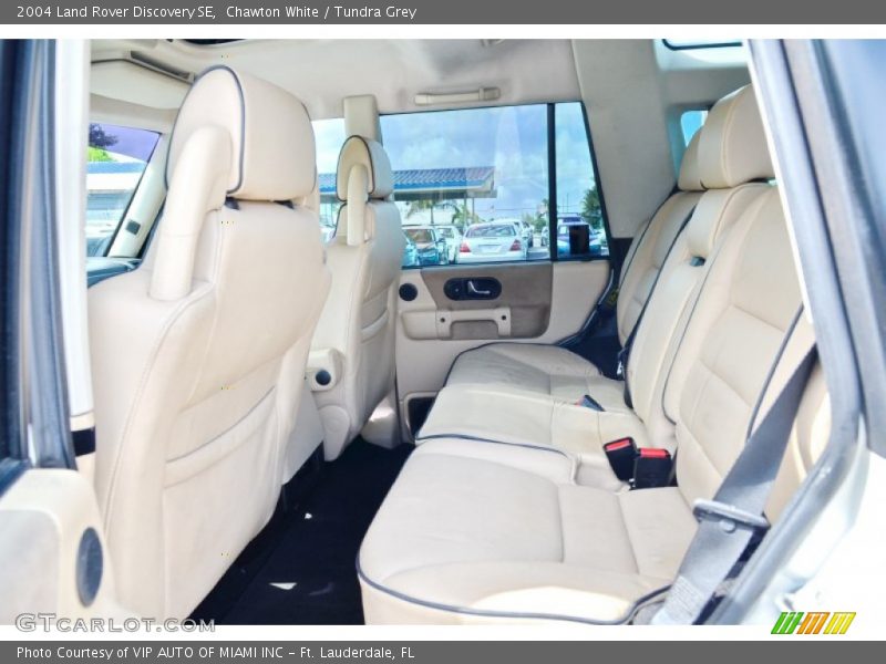 Chawton White / Tundra Grey 2004 Land Rover Discovery SE