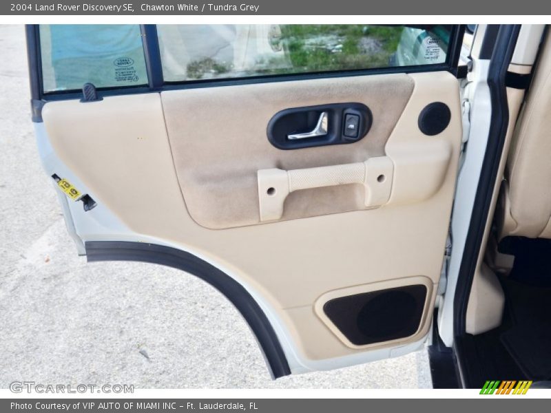 Chawton White / Tundra Grey 2004 Land Rover Discovery SE