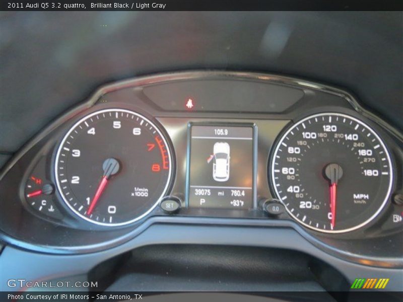 Brilliant Black / Light Gray 2011 Audi Q5 3.2 quattro