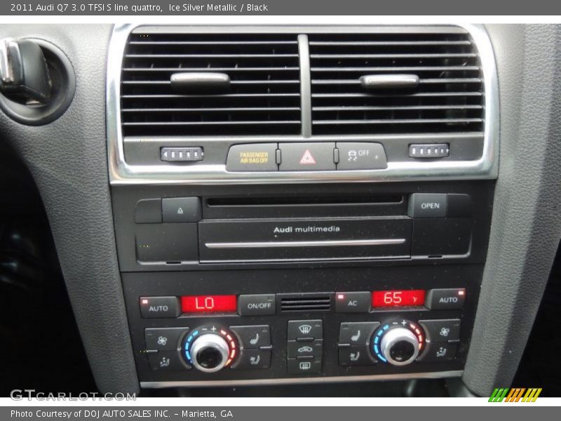 Ice Silver Metallic / Black 2011 Audi Q7 3.0 TFSI S line quattro