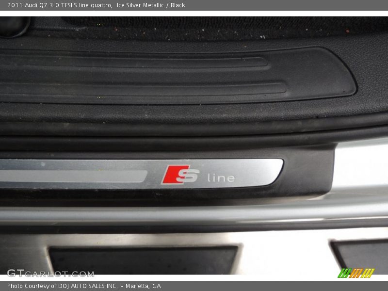 Ice Silver Metallic / Black 2011 Audi Q7 3.0 TFSI S line quattro