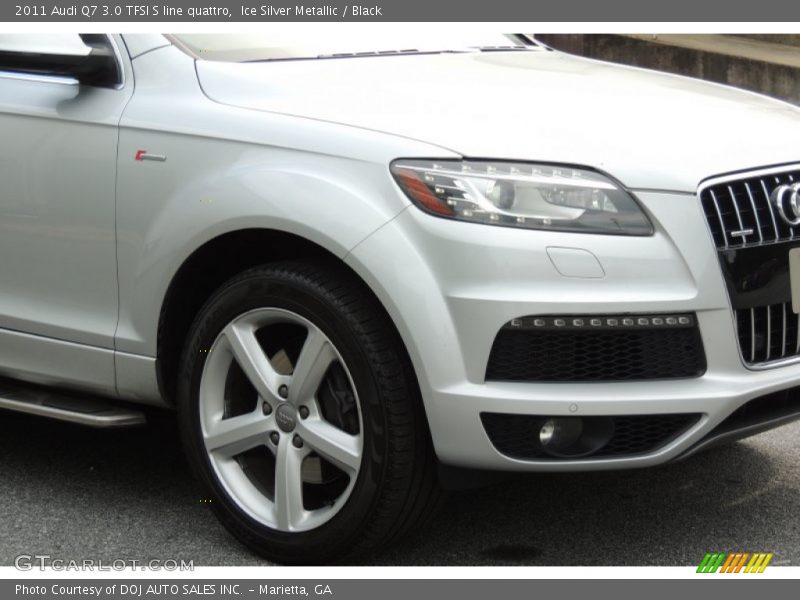Ice Silver Metallic / Black 2011 Audi Q7 3.0 TFSI S line quattro