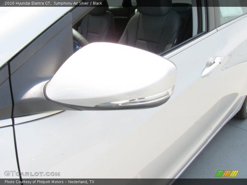 Symphony Air Silver / Black 2016 Hyundai Elantra GT