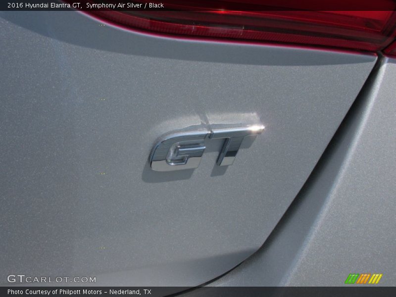 Symphony Air Silver / Black 2016 Hyundai Elantra GT