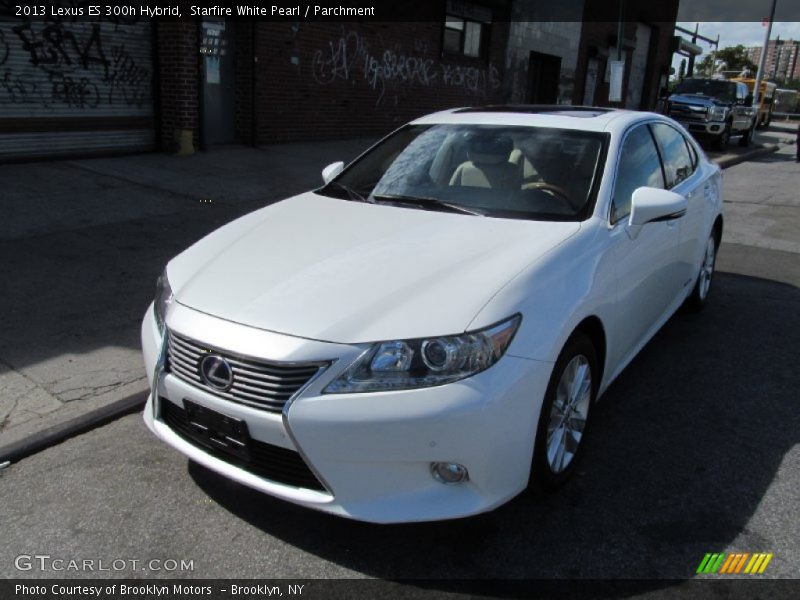 Starfire White Pearl / Parchment 2013 Lexus ES 300h Hybrid