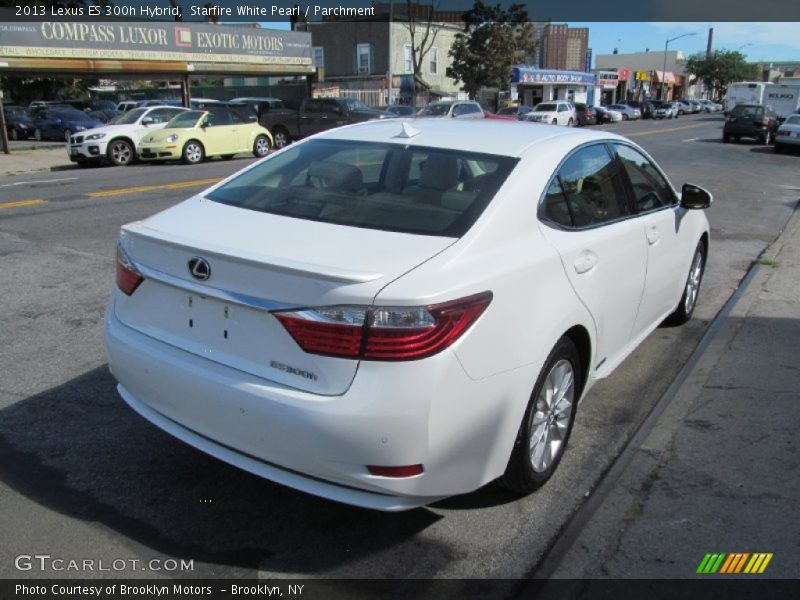 Starfire White Pearl / Parchment 2013 Lexus ES 300h Hybrid