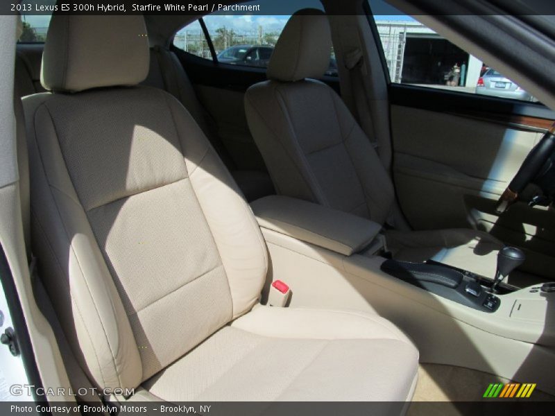 Starfire White Pearl / Parchment 2013 Lexus ES 300h Hybrid