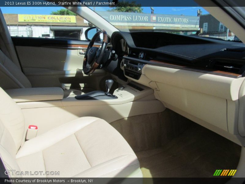 Starfire White Pearl / Parchment 2013 Lexus ES 300h Hybrid