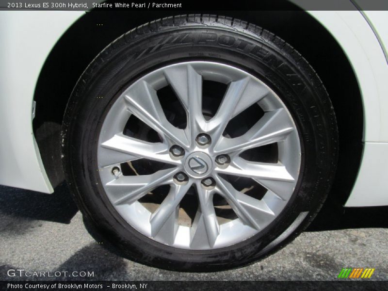 Starfire White Pearl / Parchment 2013 Lexus ES 300h Hybrid