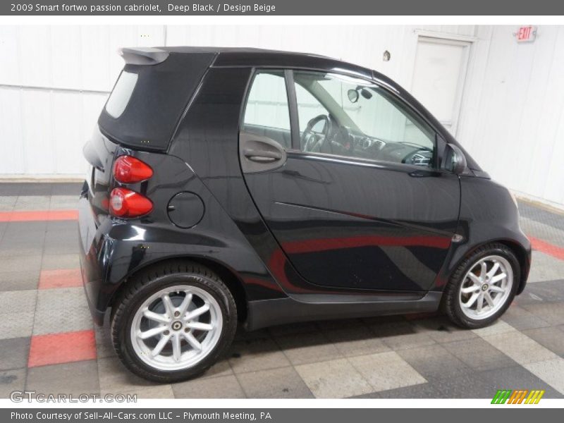 Deep Black / Design Beige 2009 Smart fortwo passion cabriolet
