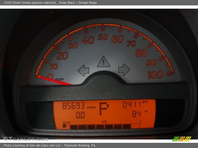 Deep Black / Design Beige 2009 Smart fortwo passion cabriolet