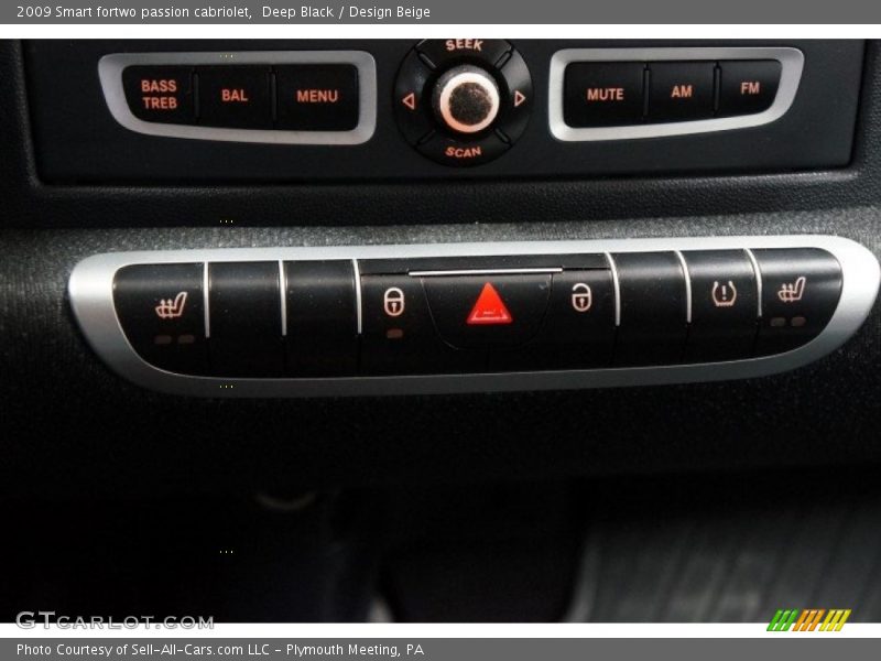Deep Black / Design Beige 2009 Smart fortwo passion cabriolet